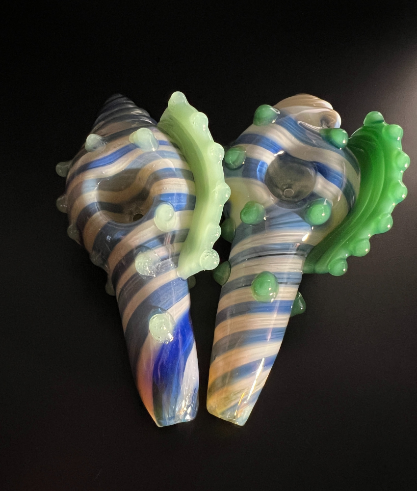 Blue Striped Strainer Hand Pipe
