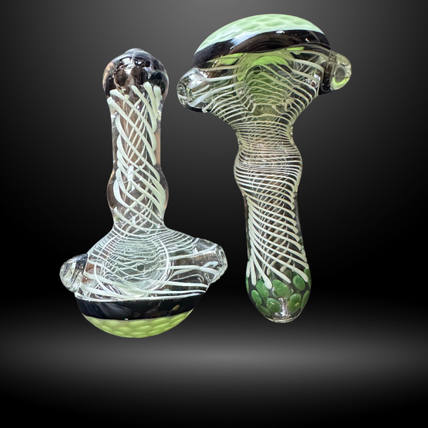 Lattice Green Hand Pipe (BT 137)