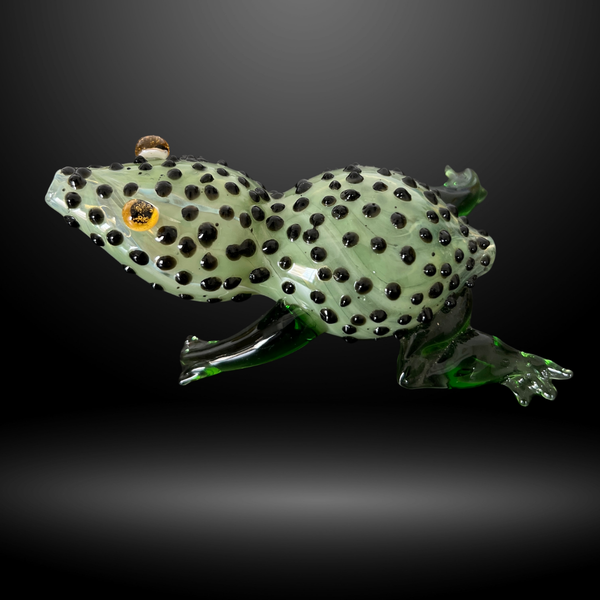 Spotted Frog Hand Pipe (HP 311)